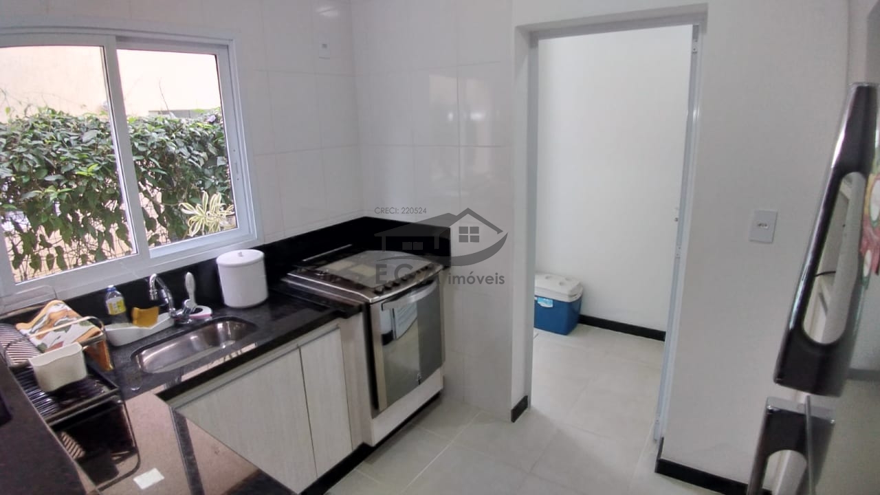 Casa em condomínio em boiçucanga