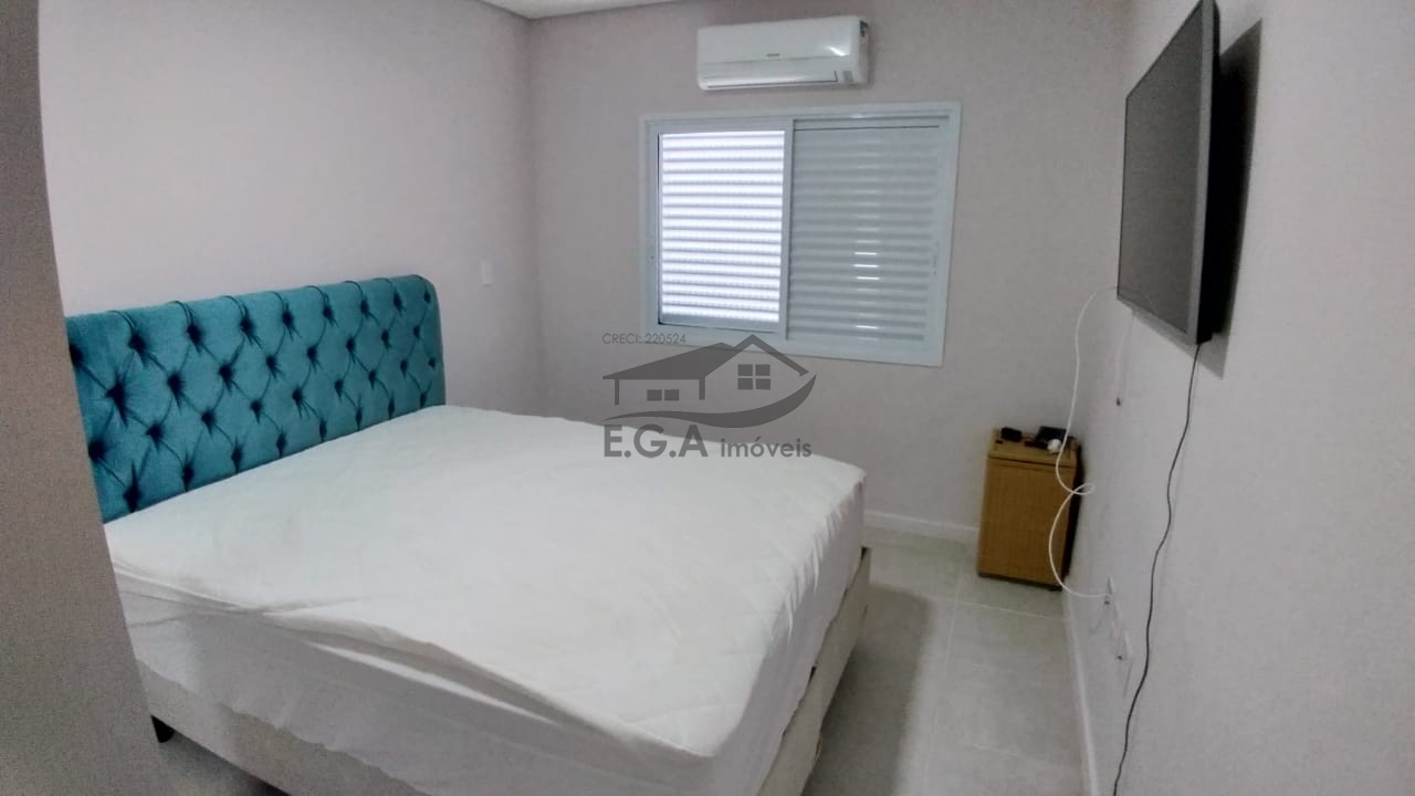 Casa em condomínio em boiçucanga