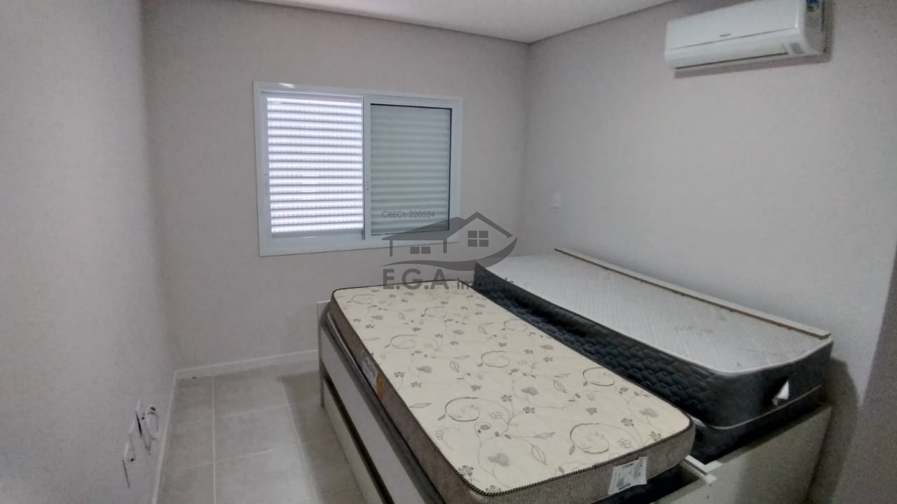 Casa em condomínio em boiçucanga