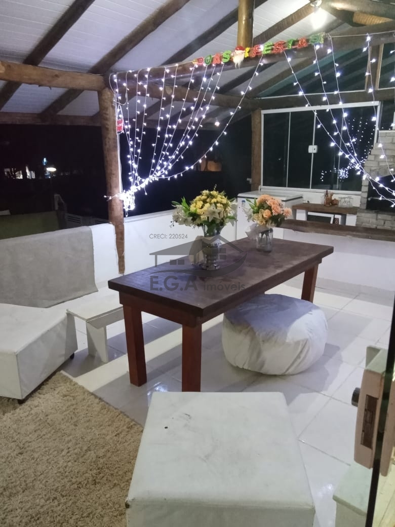 Casa de praia em boiçucanga, na beira rio