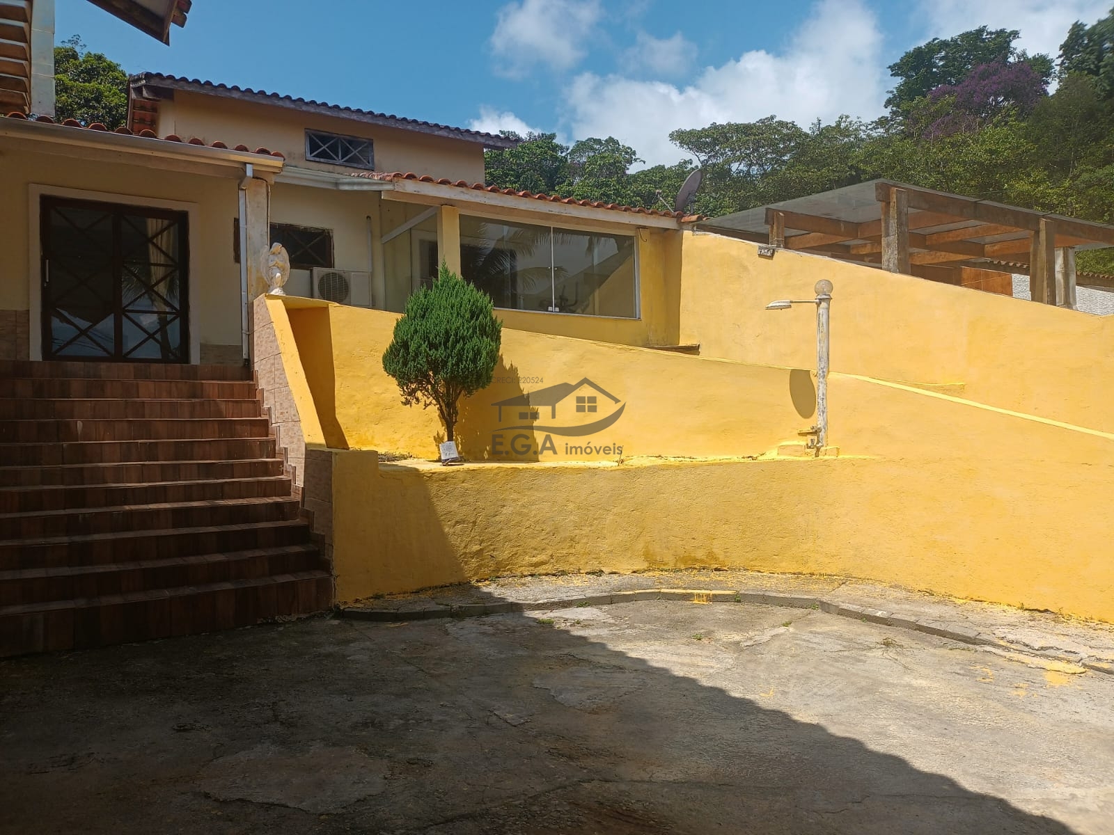 Casa de praia em boiçucanga, na beira rio