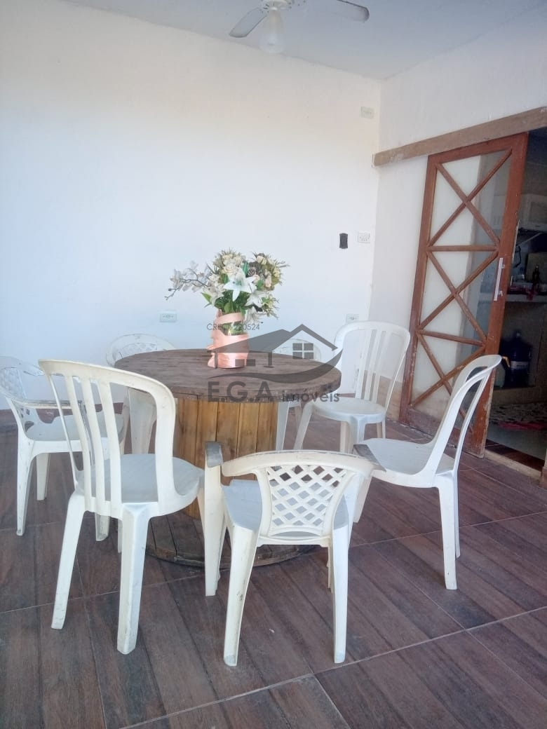 Casa de praia em boiçucanga, na beira rio