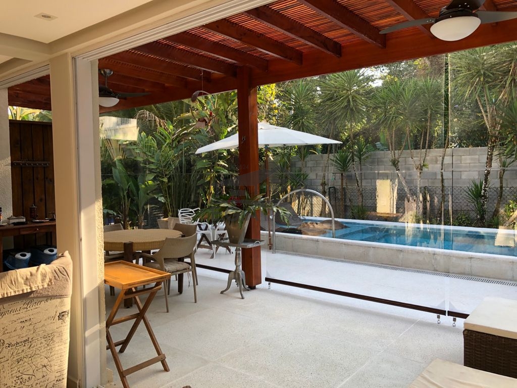 Casa na praia de juquey alto padrão