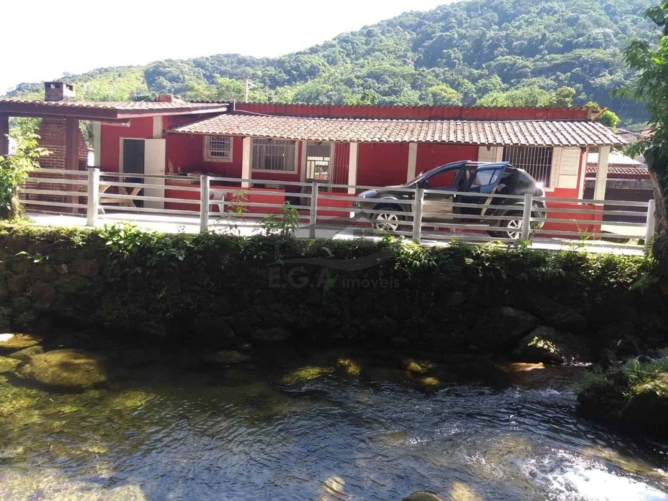 Casa na Praia de Juquey