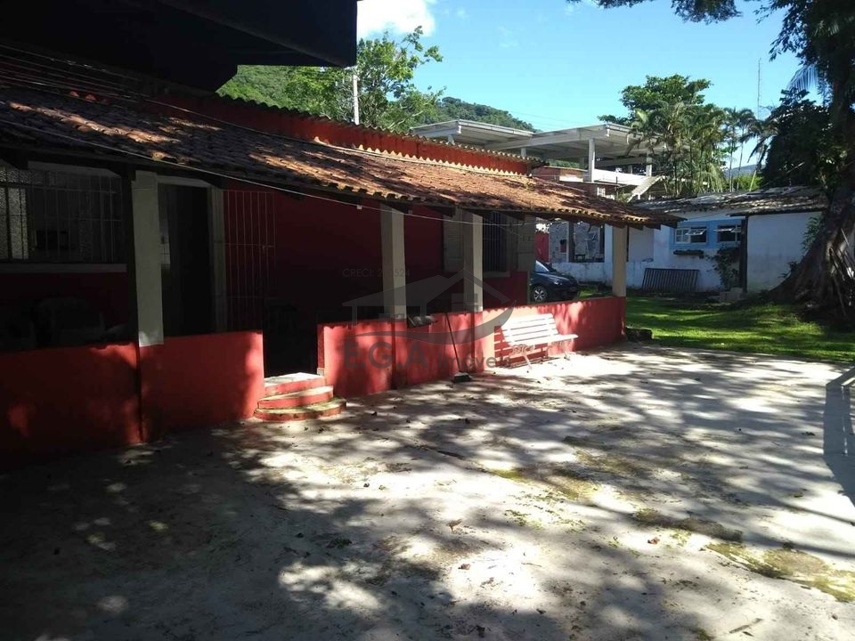 Casa na Praia de Juquey