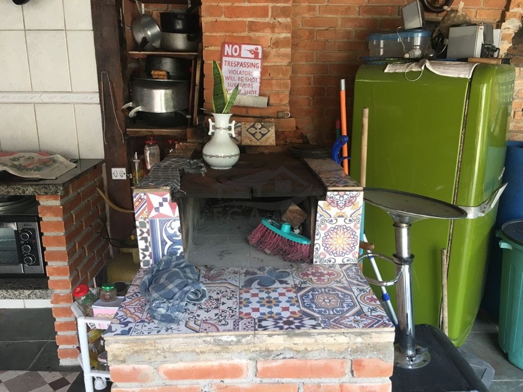 Casa em boiçucanga na beira rio