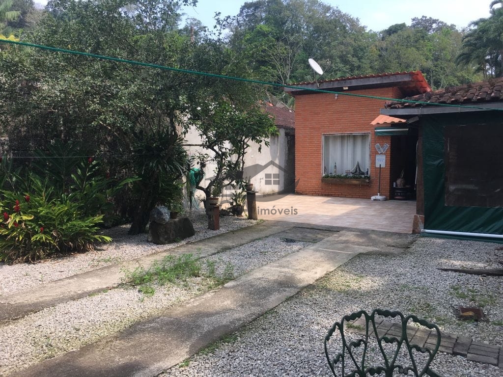 Casa em boiçucanga na beira rio