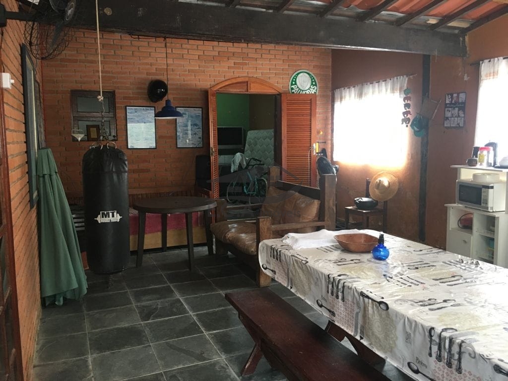 Casa em boiçucanga na beira rio