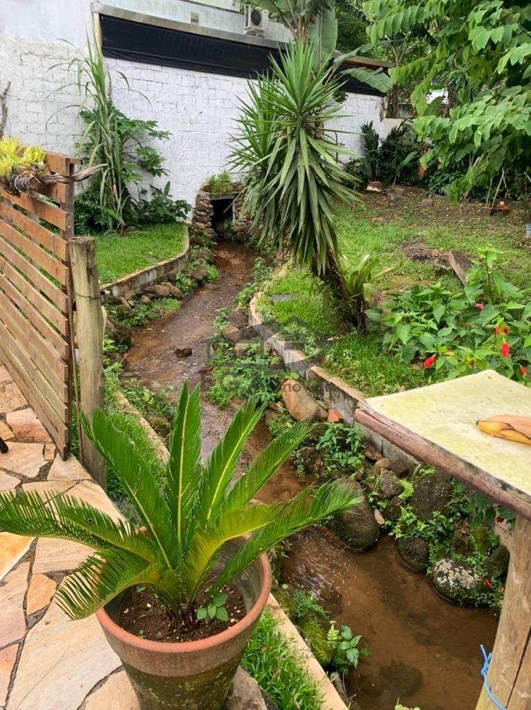 Casa na praia de boiçucanga