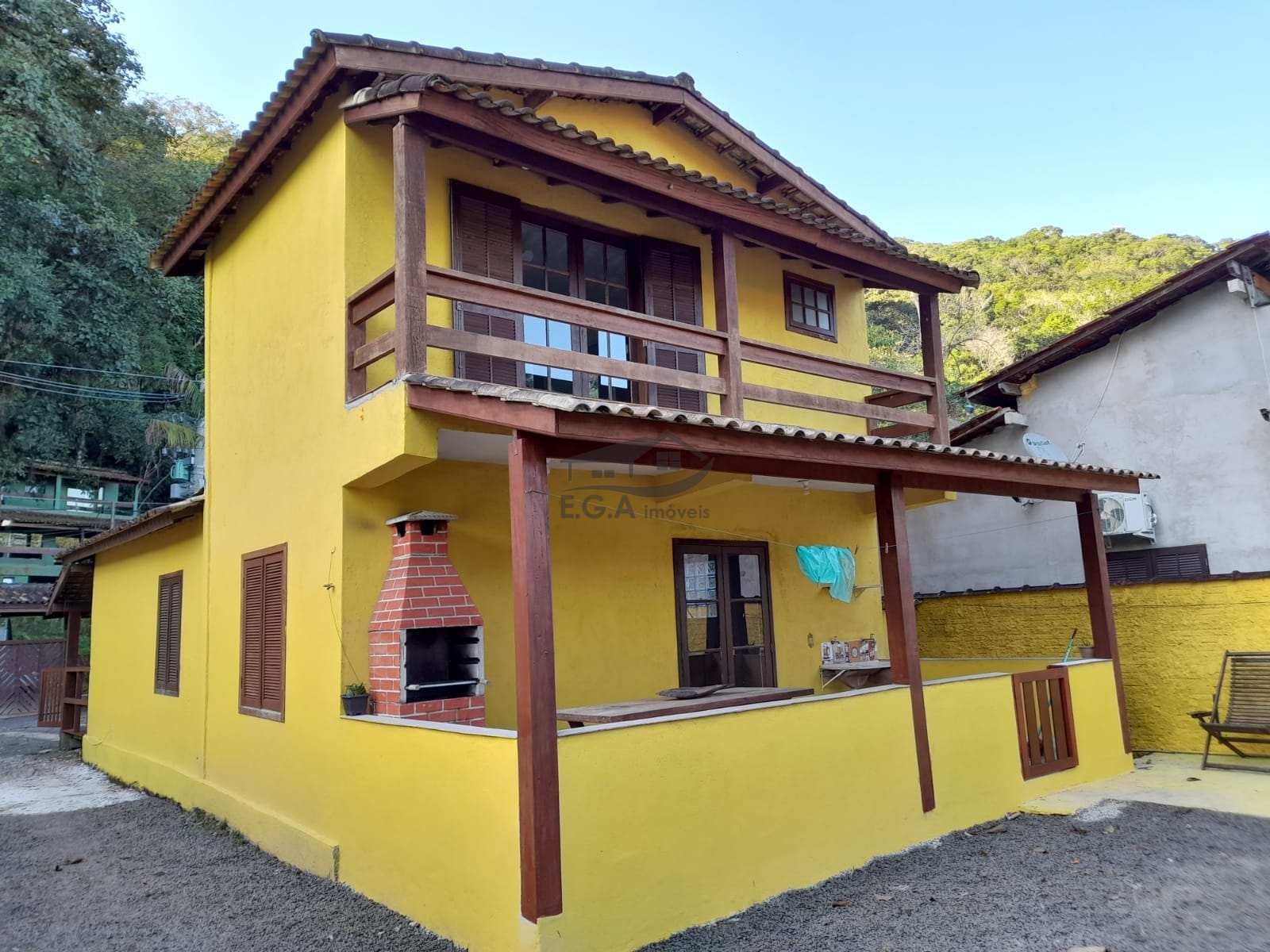 Casa em camburi no piavú sertão