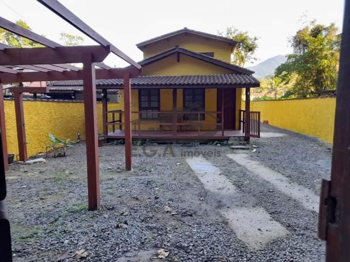 Casa em camburi no piavú sertão