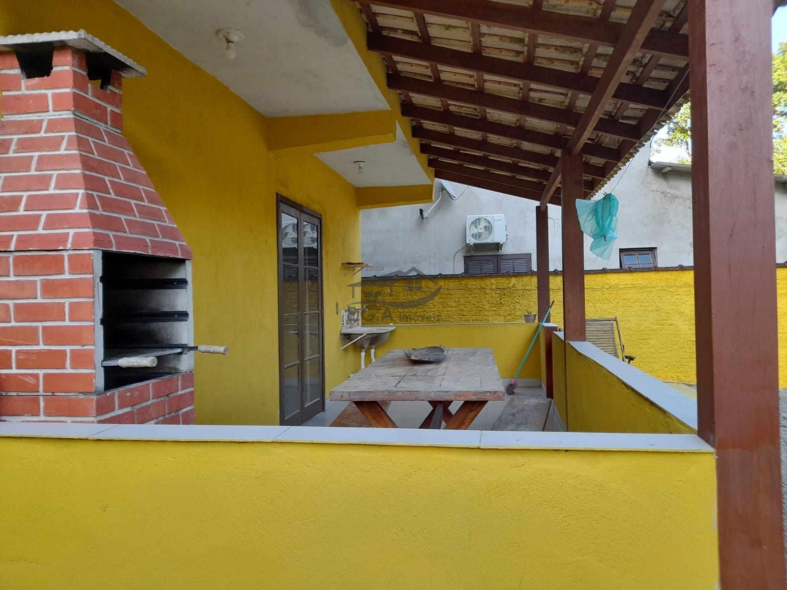 Casa em camburi no piavú sertão