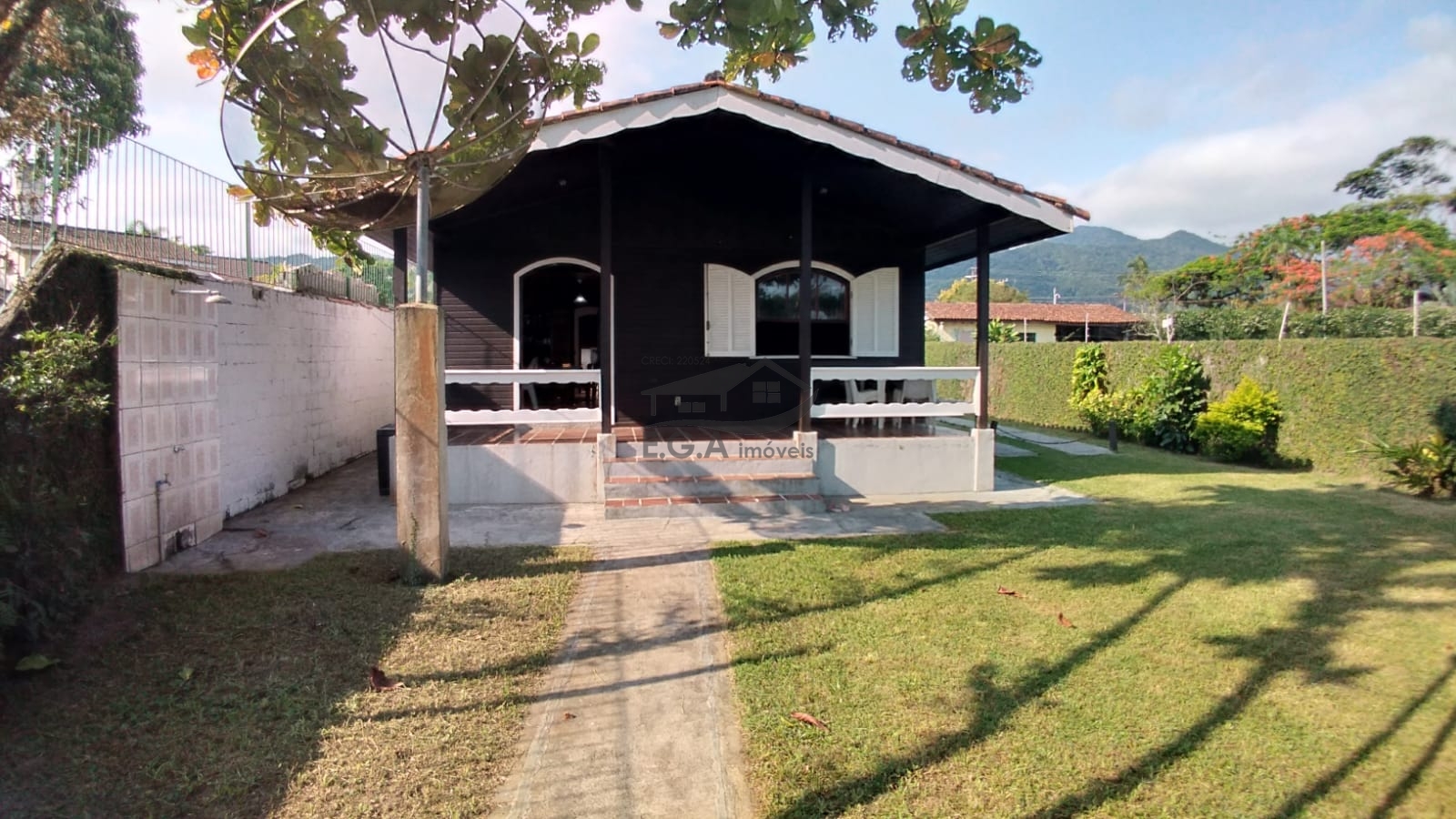 Casa pé na areia em juquehy