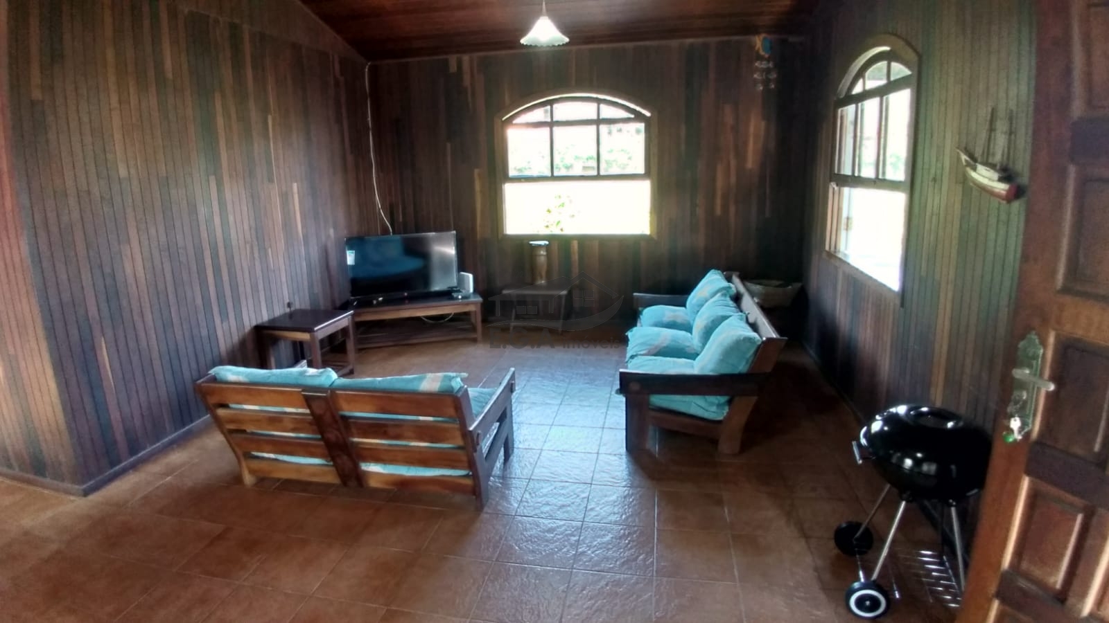 Casa pé na areia em juquehy