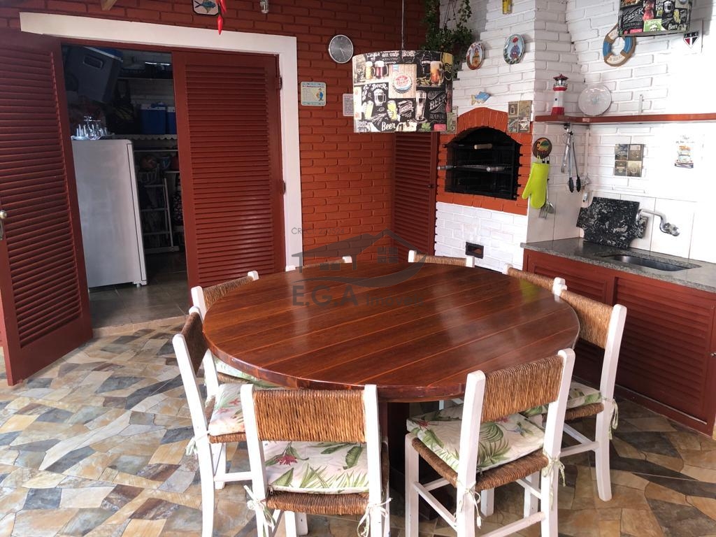 Casa na praia de juquey