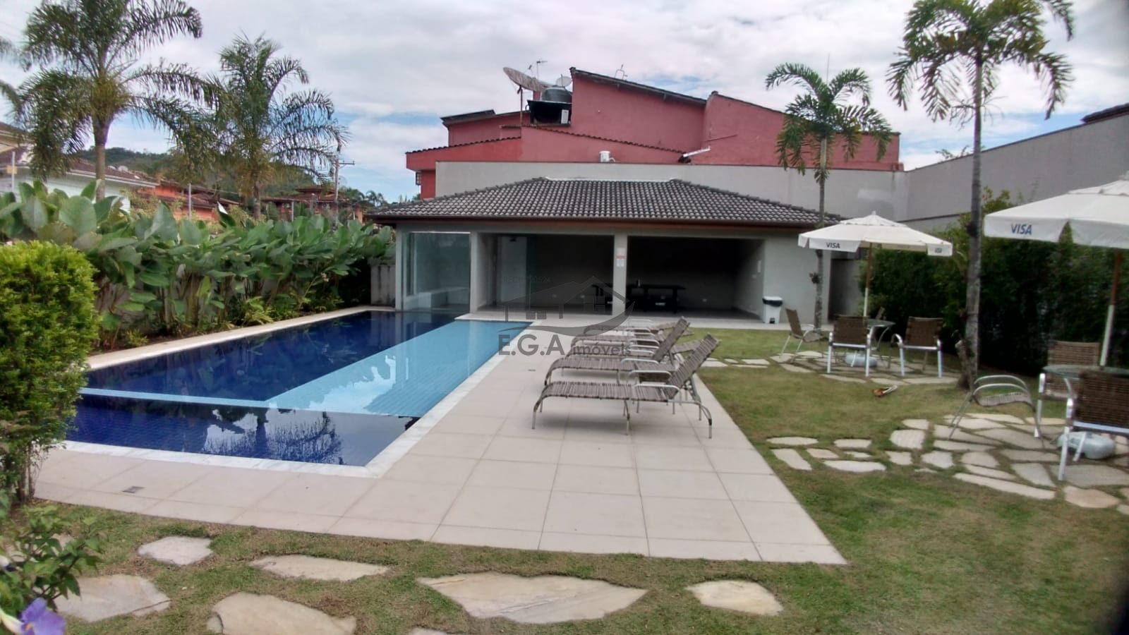 Casa de cond. Na praia de juquehy