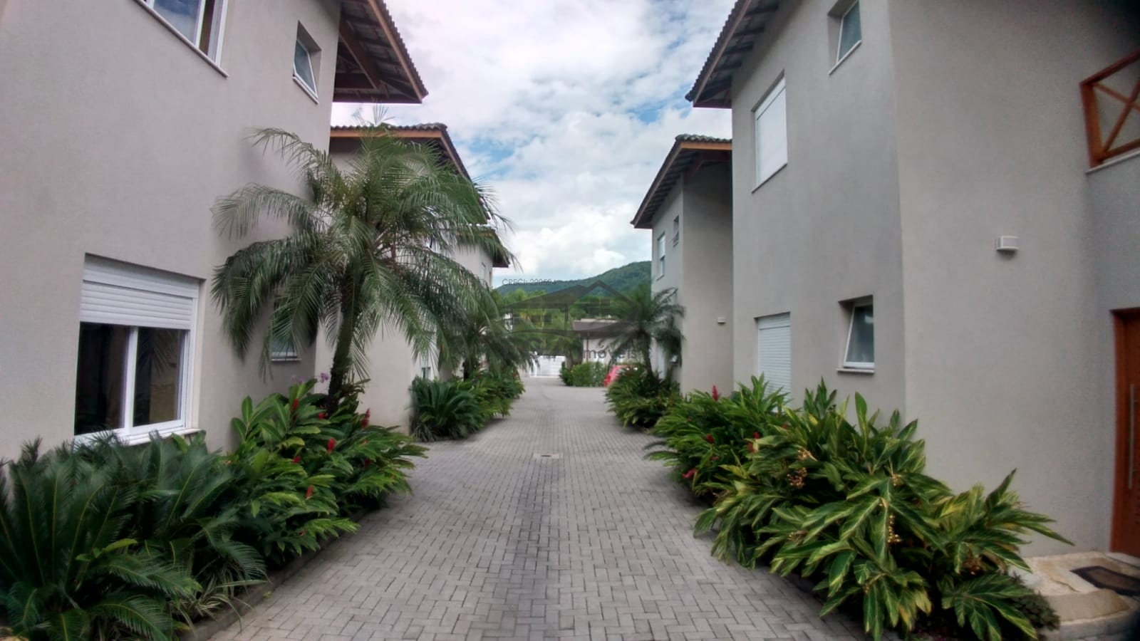 Casa de cond. Na praia de juquehy