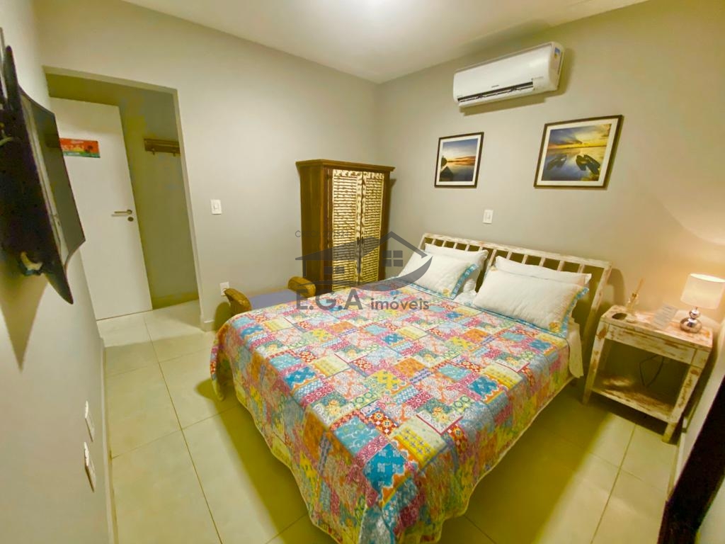Casa na praia de juquey