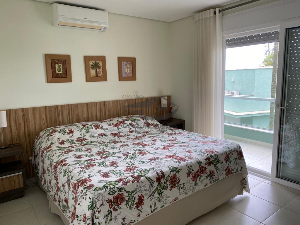 Casa na praia de juquey