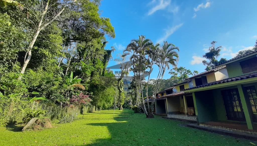 Casa em condomínio praia de boiçucanga