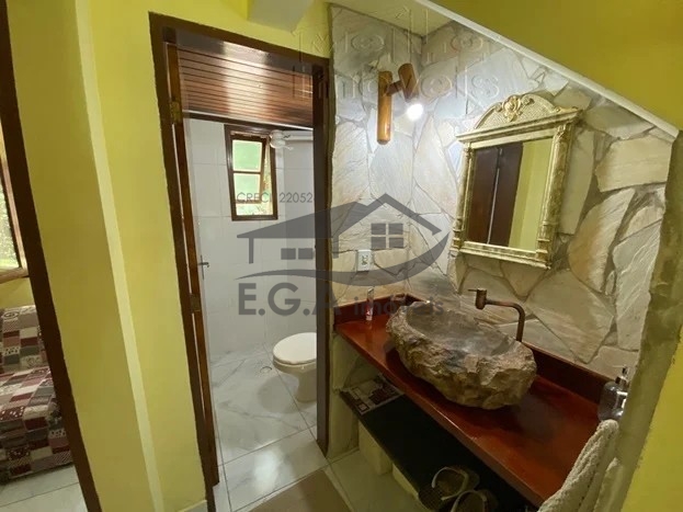 Casa em condomínio praia de boiçucanga