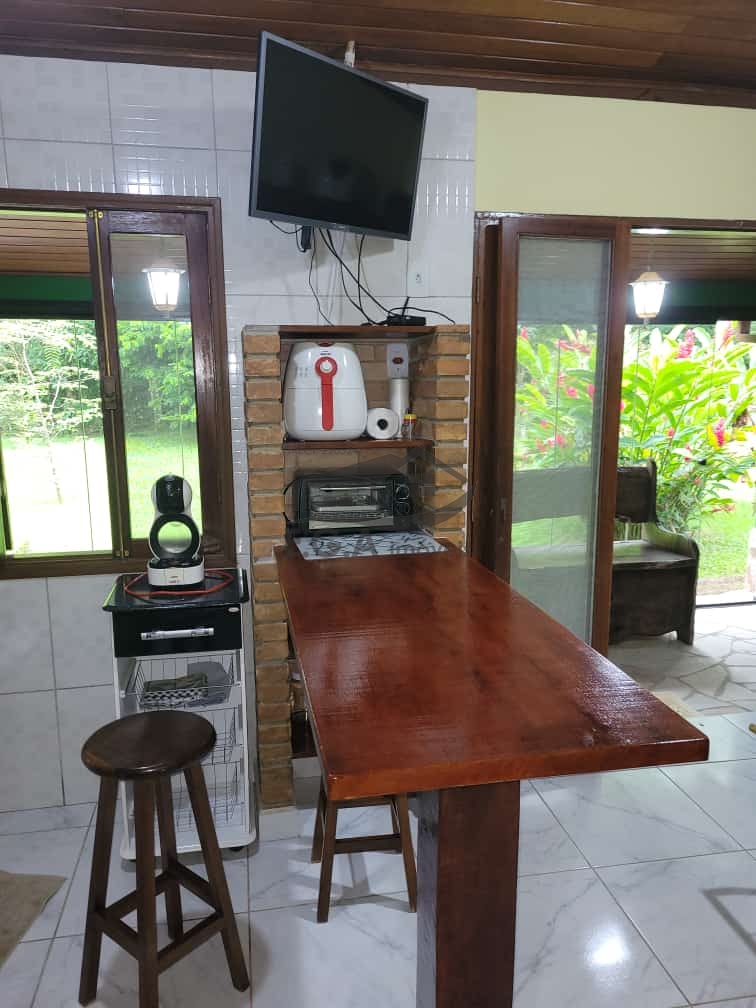 Casa em condomínio praia de boiçucanga