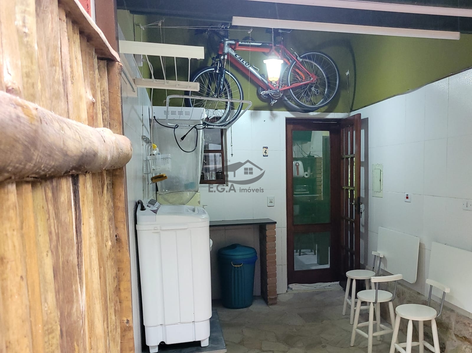 Casa em condomínio praia de boiçucanga