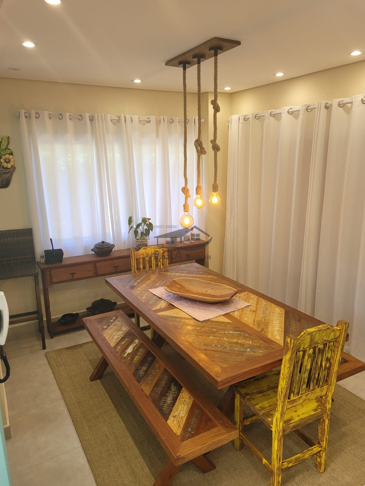 Casa de condomínio em boiçucanga