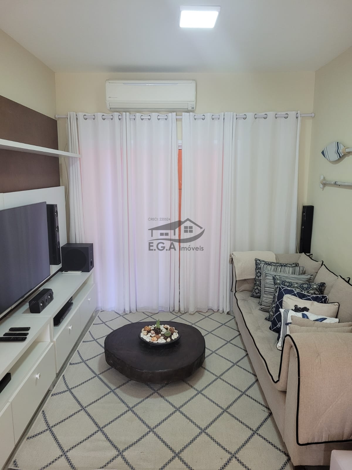 Casa de condomínio em boiçucanga