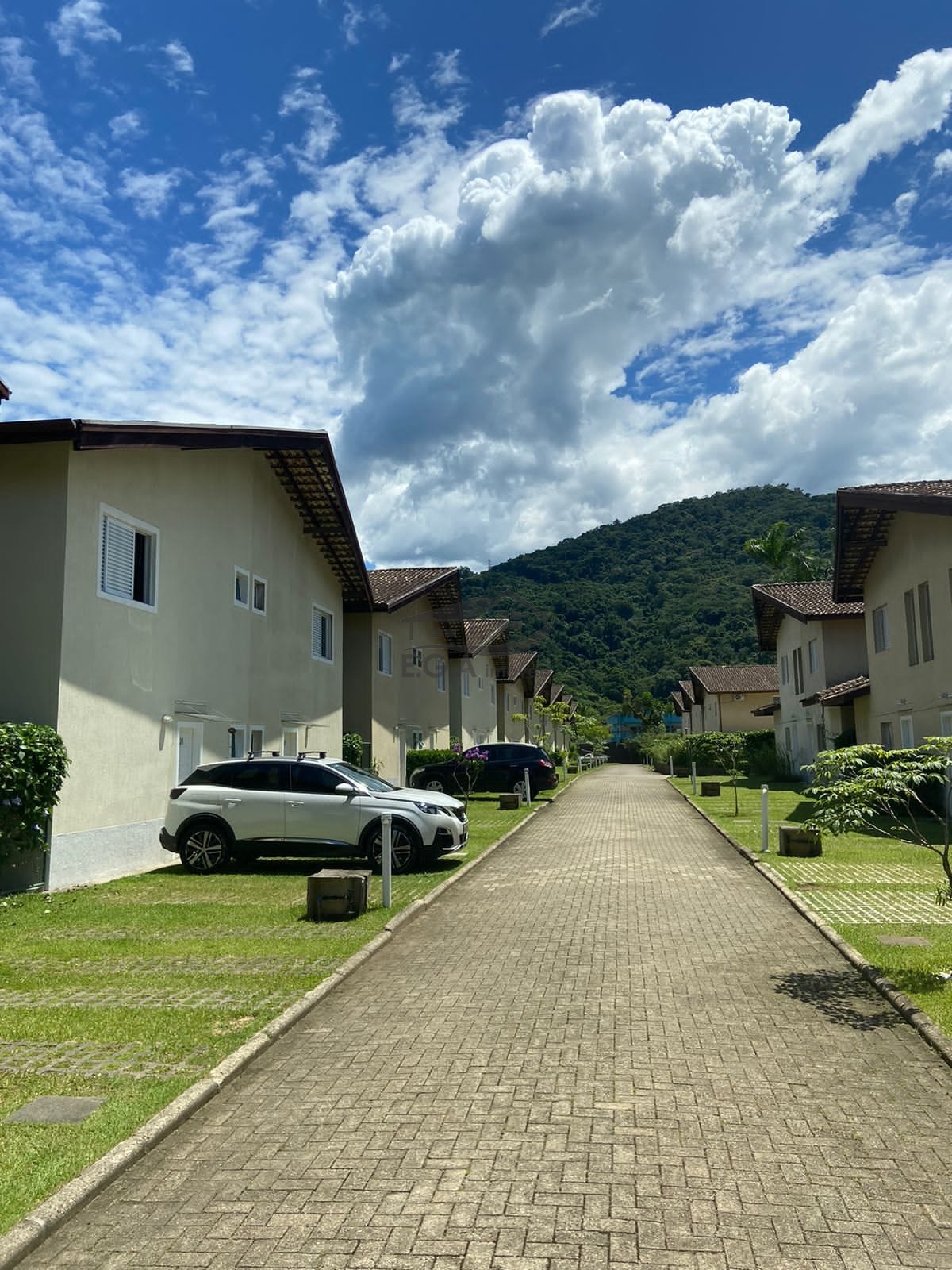 Casa de condomínio em boiçucanga