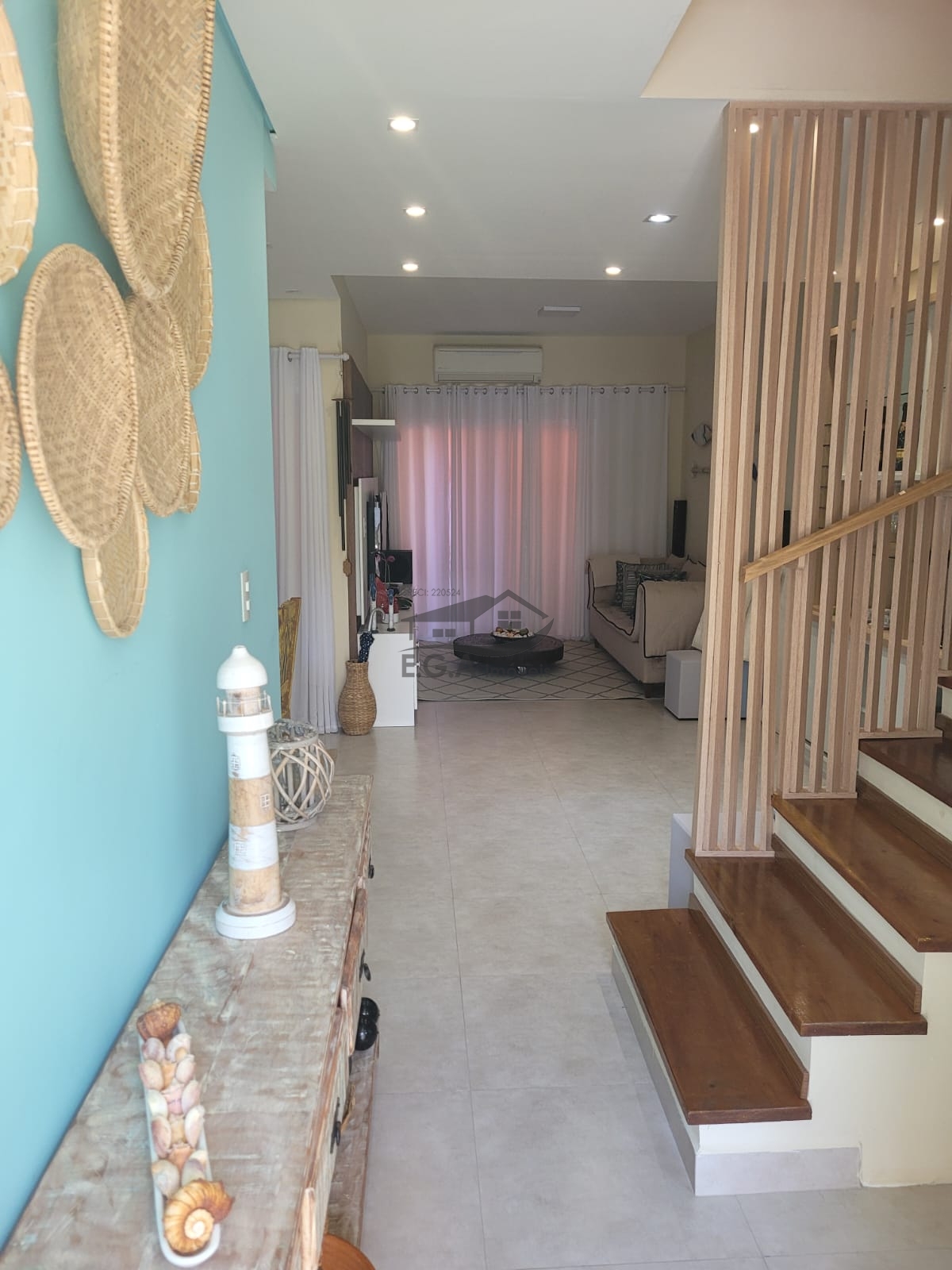 Casa de condomínio em boiçucanga
