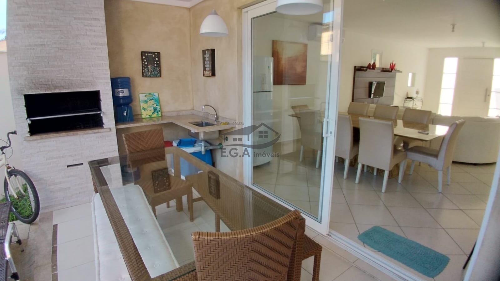 Casa na praia de juquey