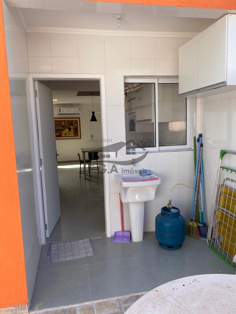 Casa na praia de bertioga um