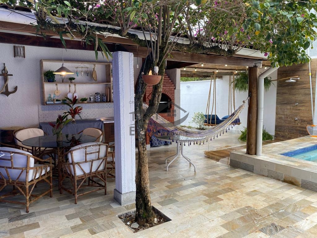 Casa na praia de juquey