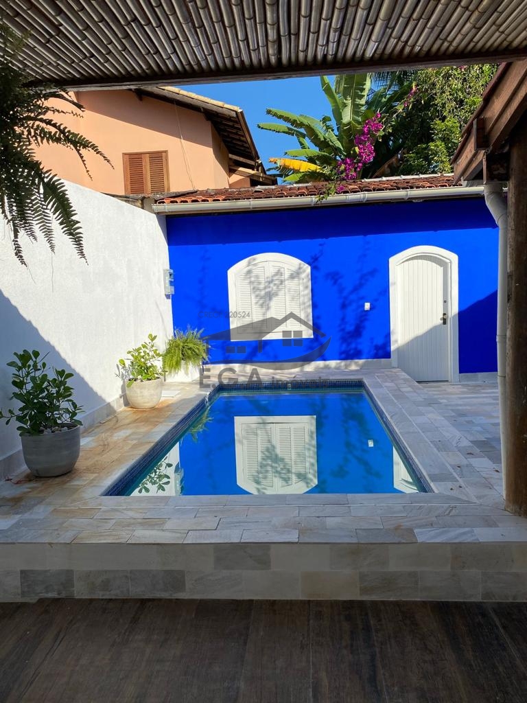 Casa na praia de juquey
