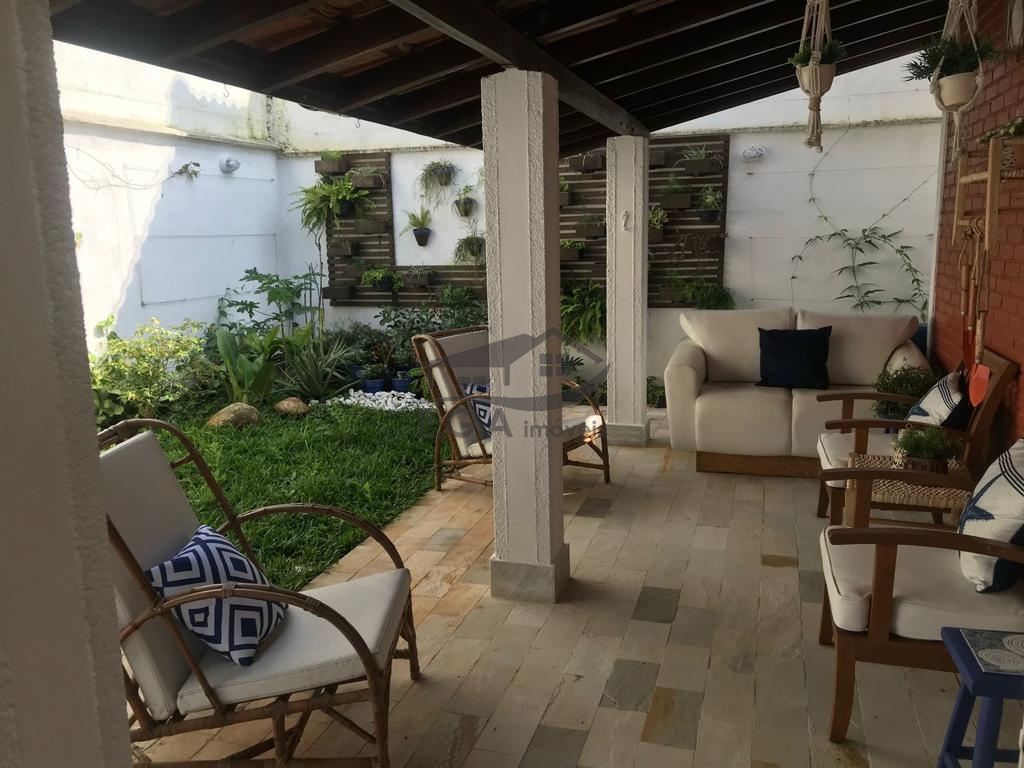 Casa na praia de juquey