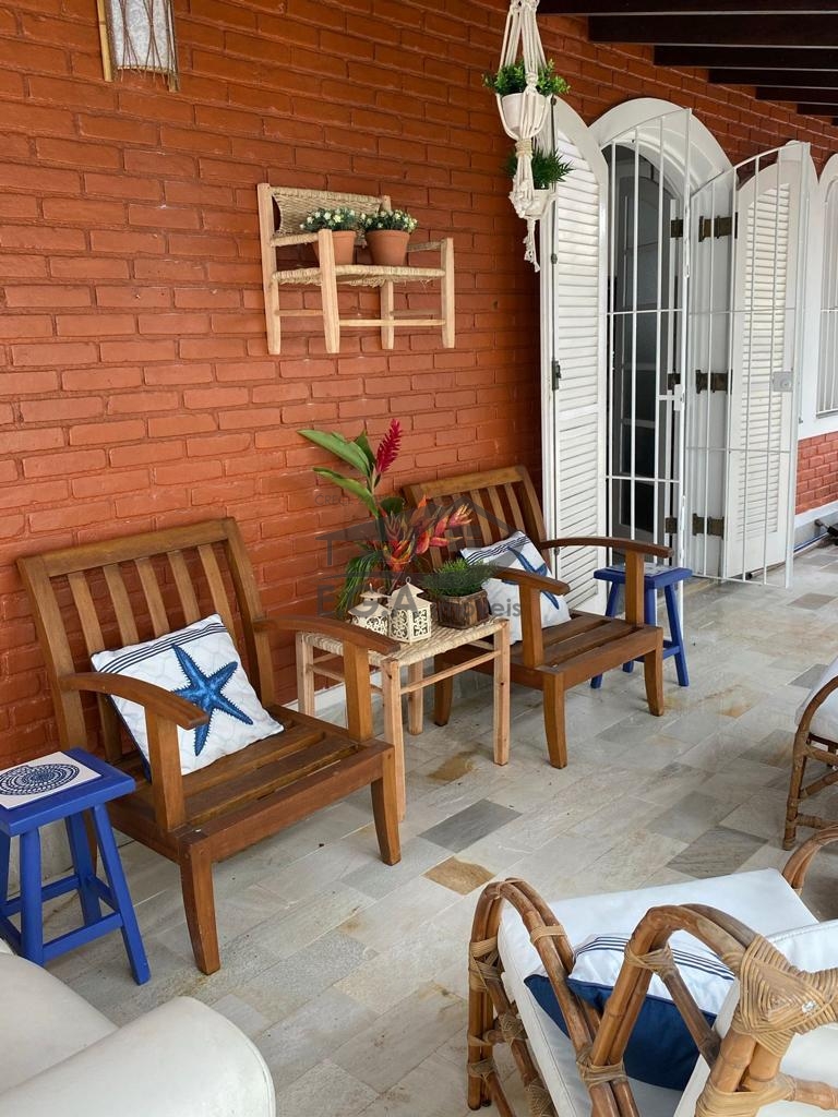 Casa na praia de juquey