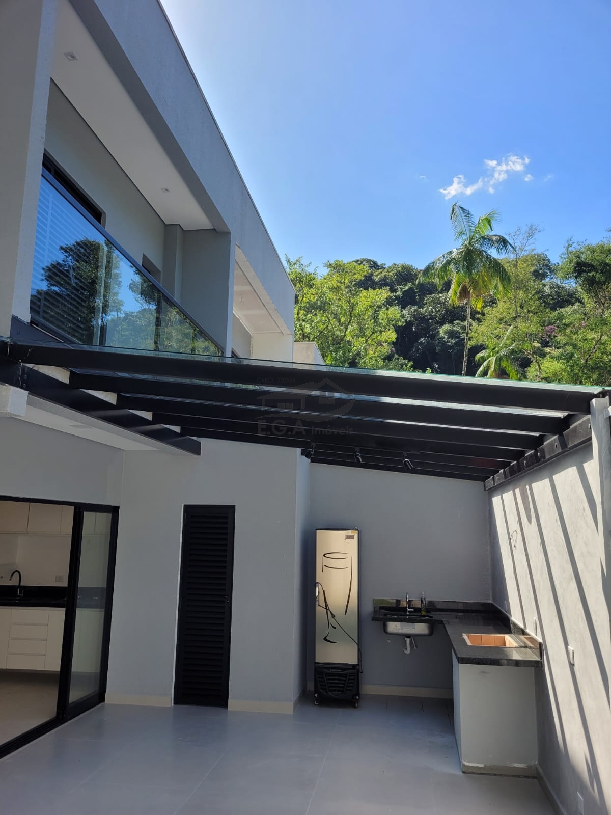 Casa na praia de boiçucanga