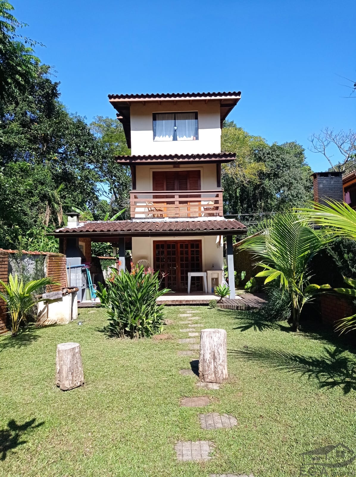 Oportunidade na praia de Cambury
