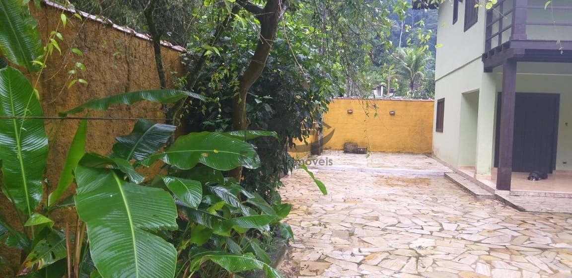 Olha essa oportunidade no sertão do Camburi de cara Nova...