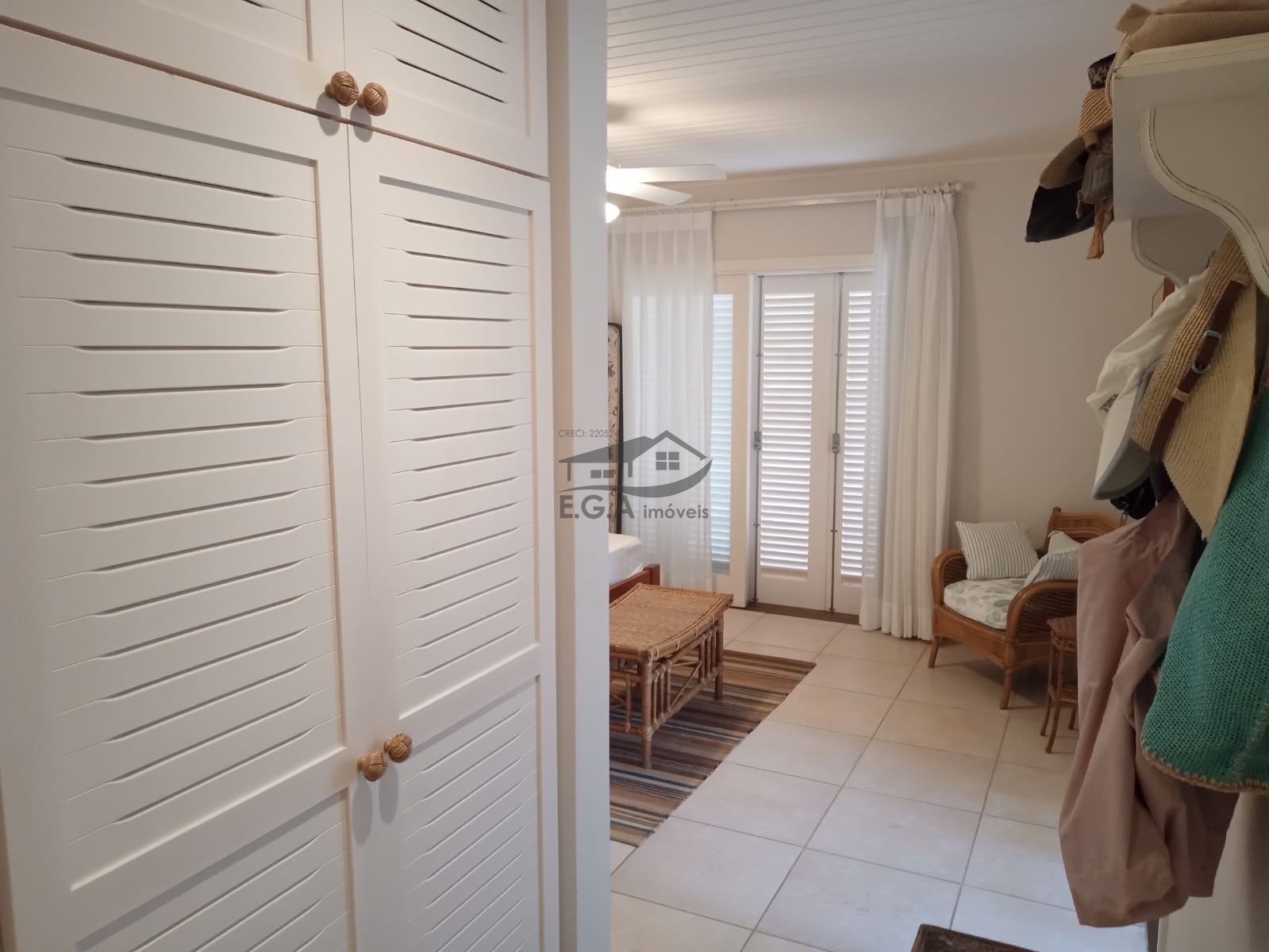 Casa na praia da baleia 50 mts da areia
