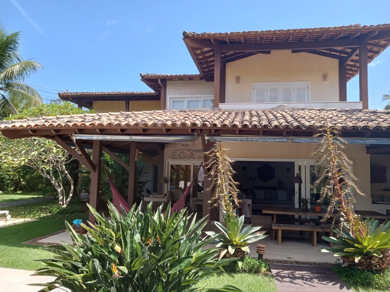 Casa na praia da baleia 50 mts da areia
