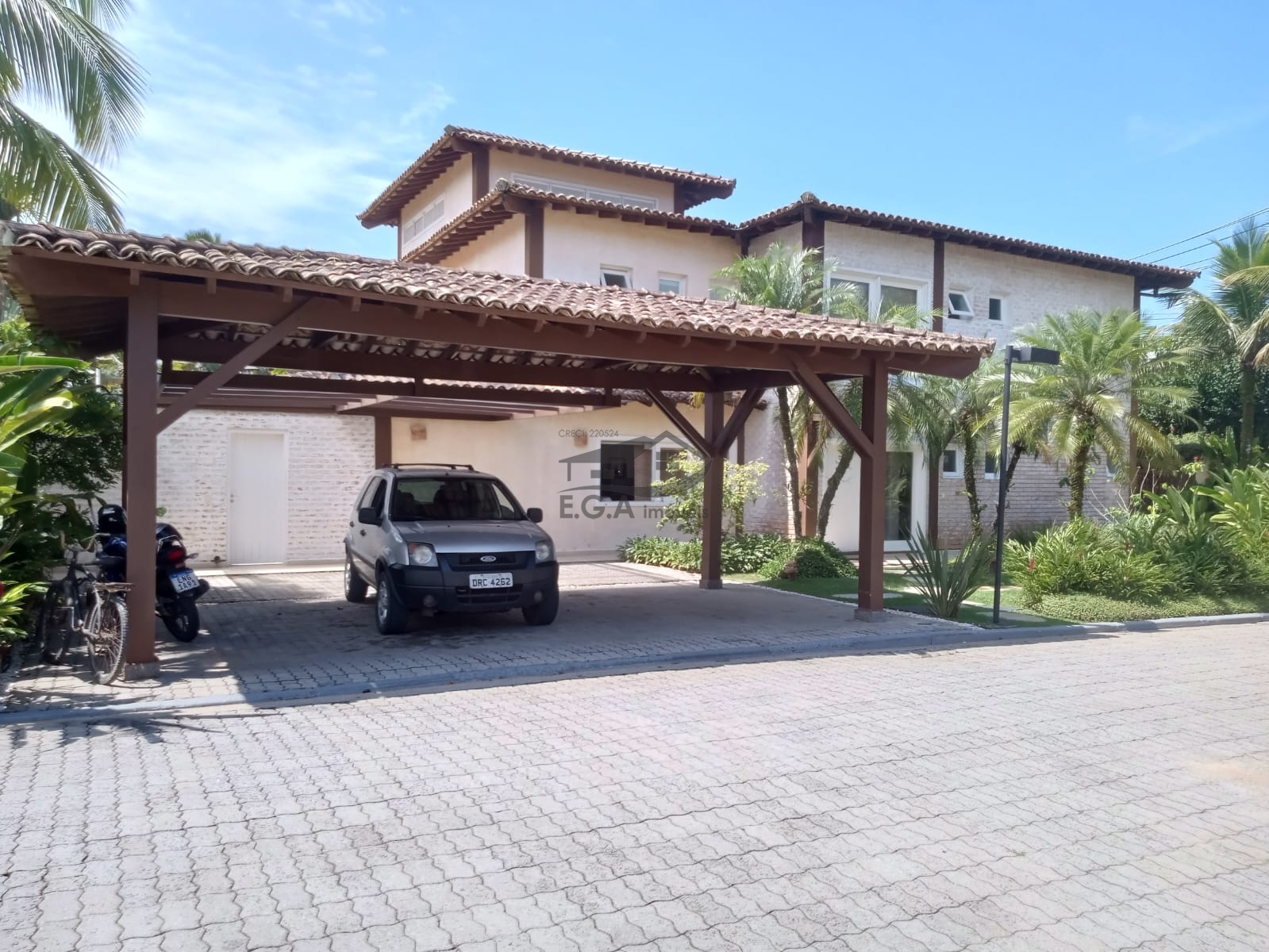 Casa na praia da baleia 50 mts da areia