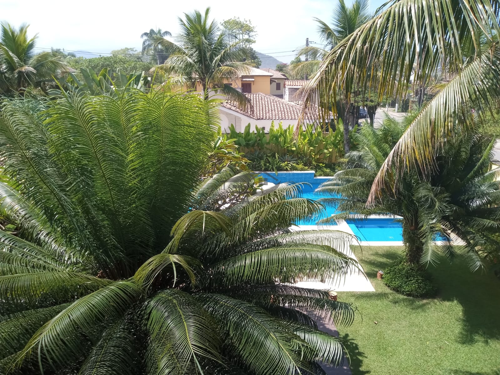 Casa na praia da baleia 50 mts da areia