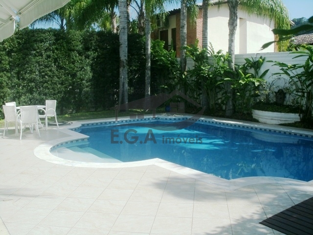 Casa na praia da baleia