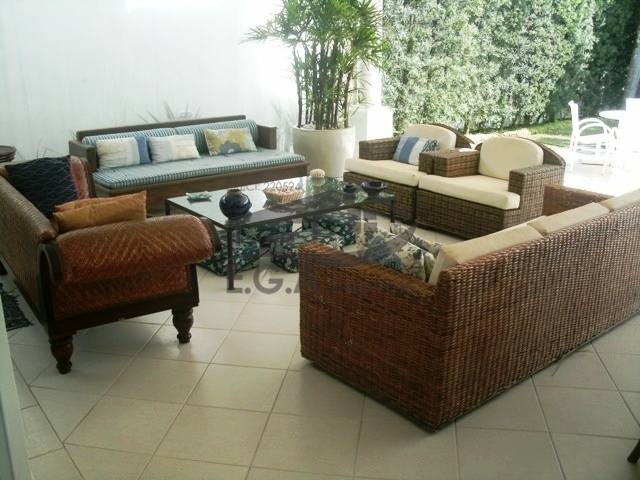 Casa na praia da baleia