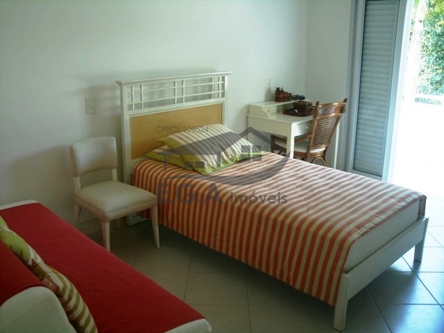 Casa na praia da baleia