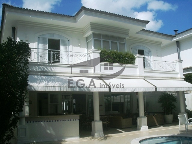 Casa na praia da baleia