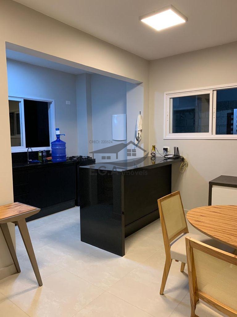 Casa na praia de camburi