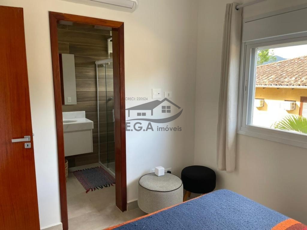 Casa na praia de camburi